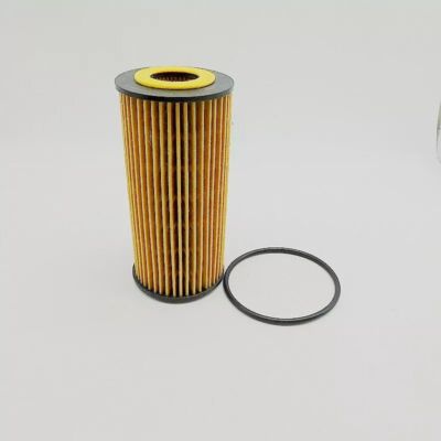 New 06L115562B Oil Filter For Audi A3 A4 A5 Q5 VW Jetta Golf MK7 1.8T 2.0T