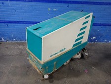 NOBLES SCRUBBER 260 FLOOR SCRUBBER 30" 01260290031
