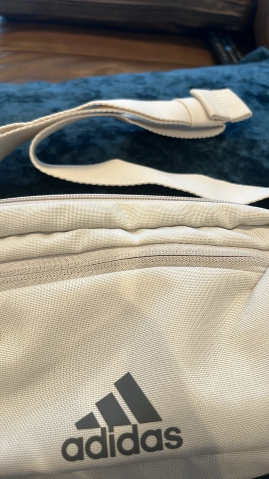 Bolso Cinturón Adidas Crema con Correa Ajustable Foto 2 de 4