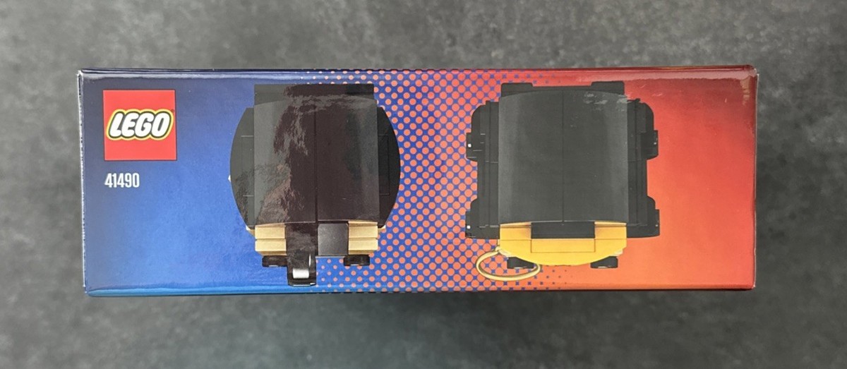 LEGO BRICKHEADZ: Superman & Wonder Woman (41490) for sale
