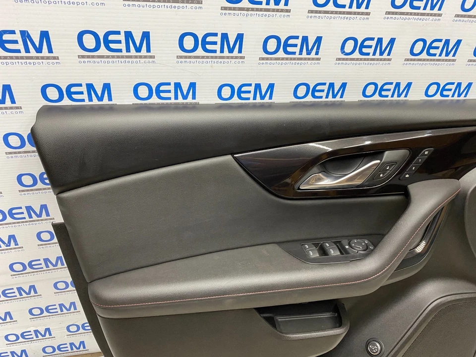 Chevrolet Blazer RS 19 20 21 lado conductor/lado izquierdo panel puerta delantera moldura negro OEM Foto 4 de 4