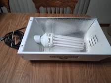 Hydrofarm FL Series Compact Fluorescent Garden 120v Grow Light with BUILB