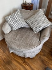 Swivel Cuddle Chair