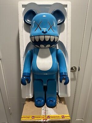 Kaws Bearbrick 