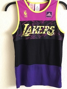 women's laker jersey