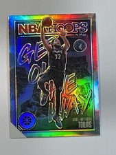 2019 Hoops Premium Stock Karl-Anthony Towns #3 Get Out The Way Holo