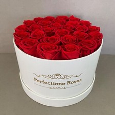 NIB Perfectione 27 Preserved Real Red Roses in Round Box  Lasts 3-5 Years