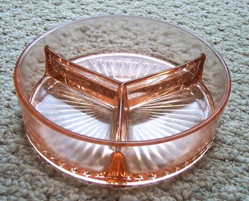 Vintage Pink Starburst Depression Divided Candy Dish 6 1/4” Diameter