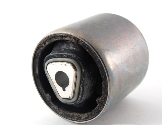 NEW BMW 1 E81 FRONT CONTROL ARM HYDRO BEARING 31126763719 ORIGINAL