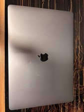 Apple MacBook Pro 16 Zoll (512GB SSD, Intel Core i7 9. Gen, 2,6GHz, 16GB RAM)