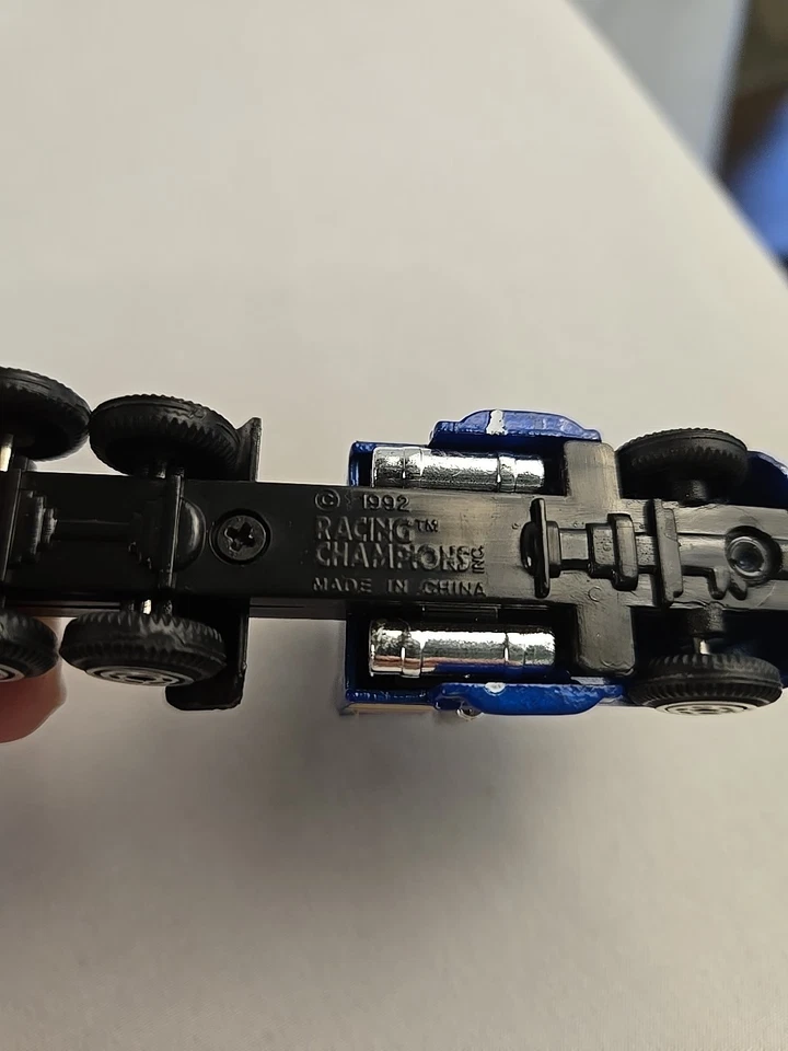 Vintage 1996 Racing Champions Straight Arrow Team Transporter HO Scale #12 - Image 4 of 4