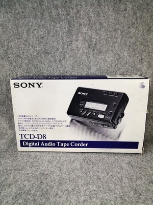Sony TCD-D8 DAT Walkman Portable Recorder 44.1kHz Analog Recording