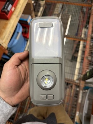 2022 VOLVO VNL860 D13 REAR LEFT OR RIGHT INTERIOR DOME LIGHT 22969738 OEM