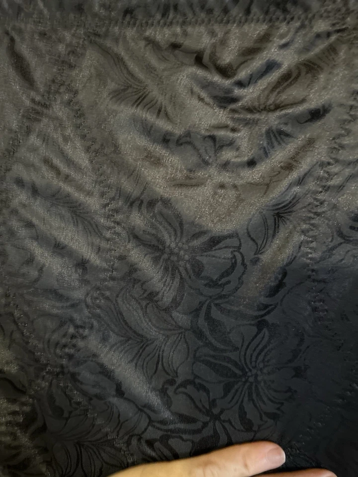 Braguita Flexees Cintura Alta Modeladora Floral Jacquard Control Negra 5X Nueva Sin Etiquetas Foto 2 de 4