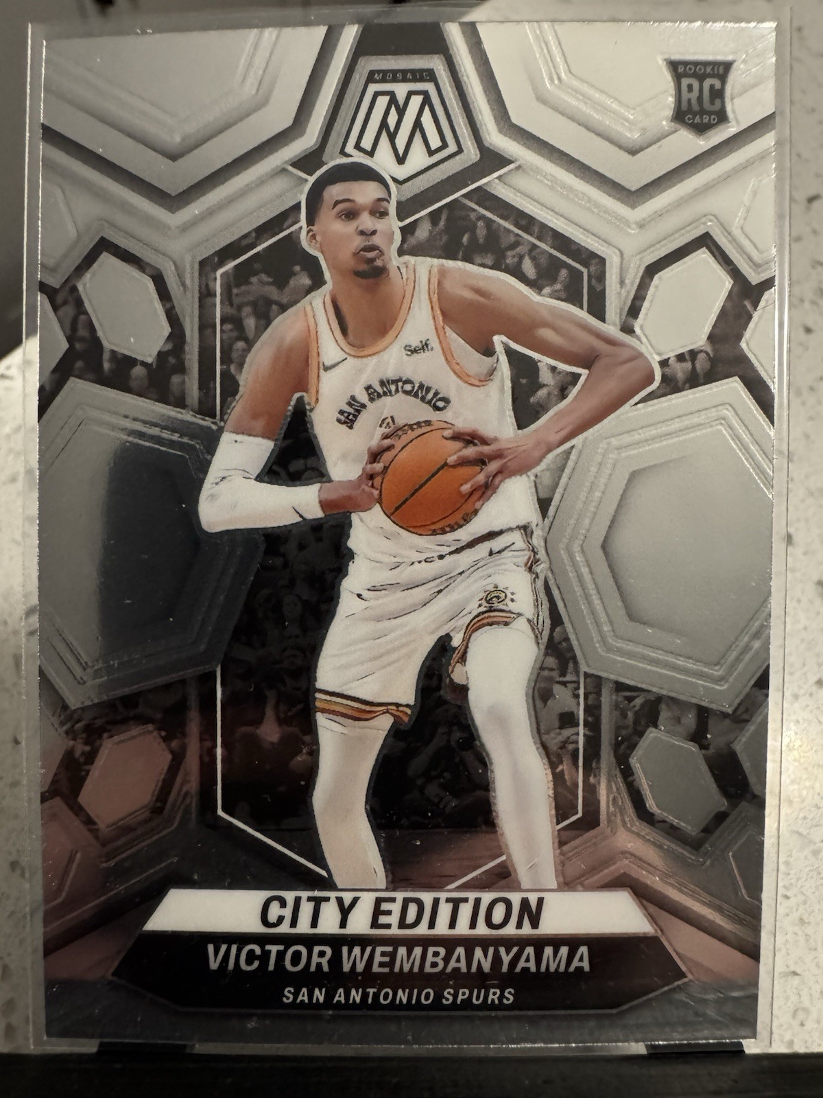 2023-24 Panini Mosaic - City Edition Victor Wembanyama #282 (RC)