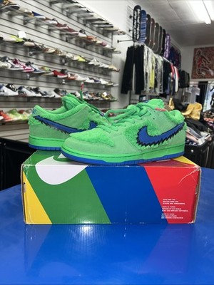 Size 10 - Nike SB Dunk Low x Grateful Dead Green Bear 2020