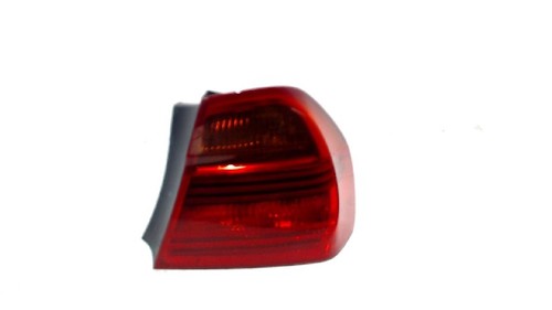 BMW 3 Series Rücklicht Karosserie rechts 2005-2007 6937458 N46-B20B