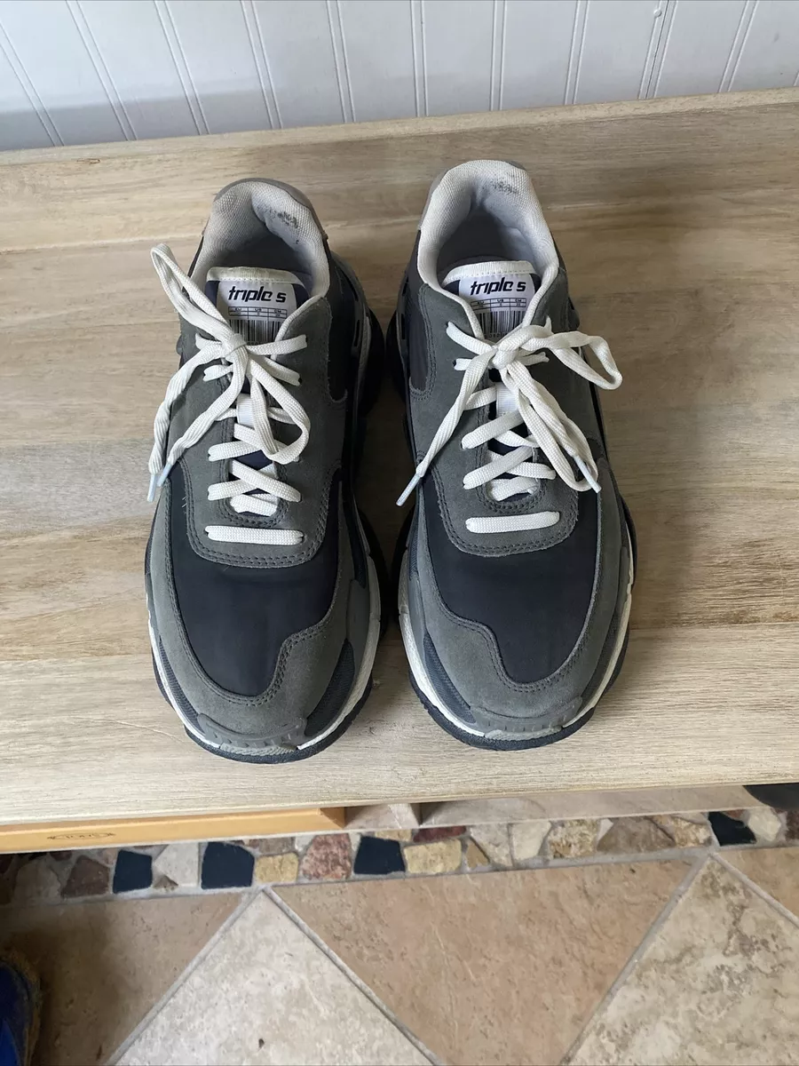 Balenciaga triple s size cm deals