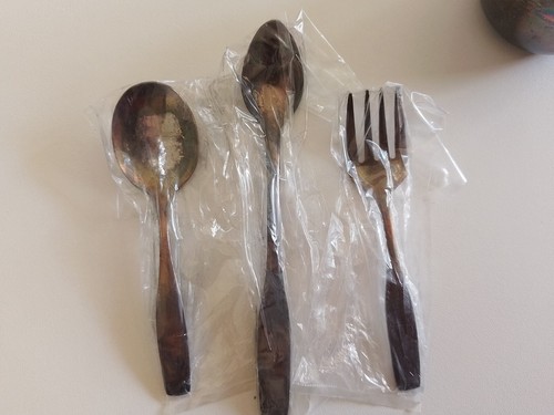Silver plated sippy cup and utensils, new but tarnished, 1980's, baby gift. - Picture 3 of 9