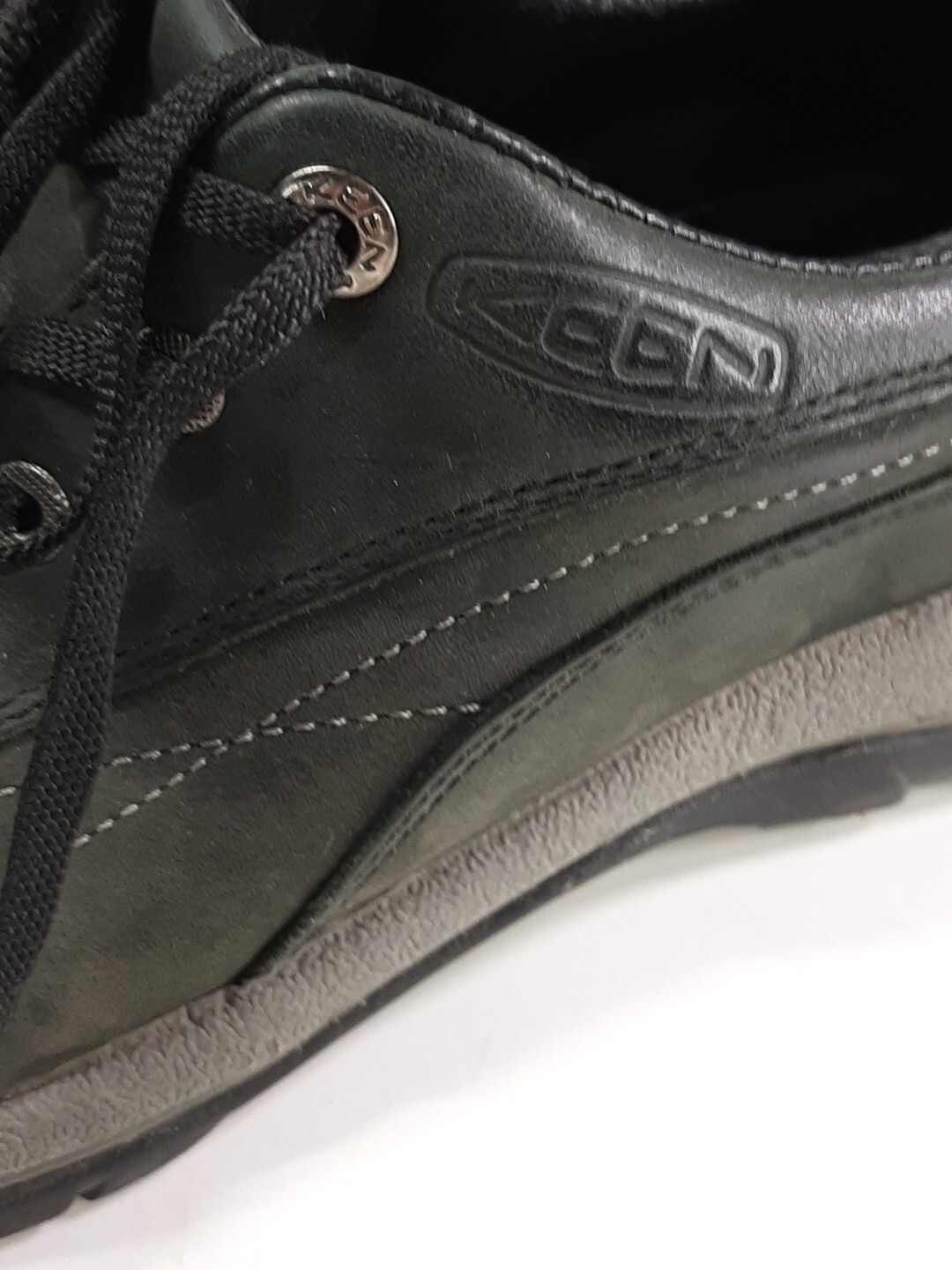 Scarpe da trekking KEEN Toyah da donna in pelle misura 8 5 verdi