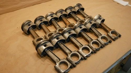 Ferrari 512 M Pistons and Rods PN 161495 158107 - Picture 2 of 21