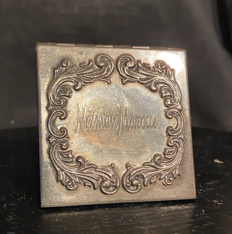 VINTAGE NEIMAN MARCUS SILVER DOUBLE MIRROR COMPACT