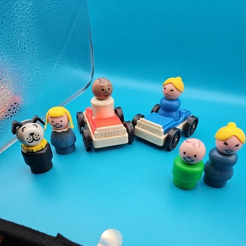 Vintage Fisher Price Little People 5 people 2 cars 1 puppy
