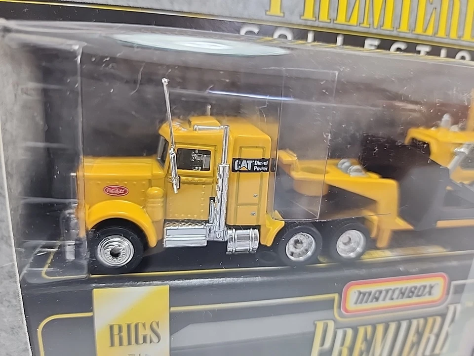 Vintage 1997 Matchbox Premiere Peterbilt Flatbed CAT D9H Rigs Series 2 Limited - Image 2 of 4