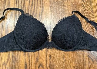 SUJETADOR PUSH UP VICTORIA’S SECRET DREAM ANGELS USADO EN EXCELENTE ESTADO TALLA 32 DD