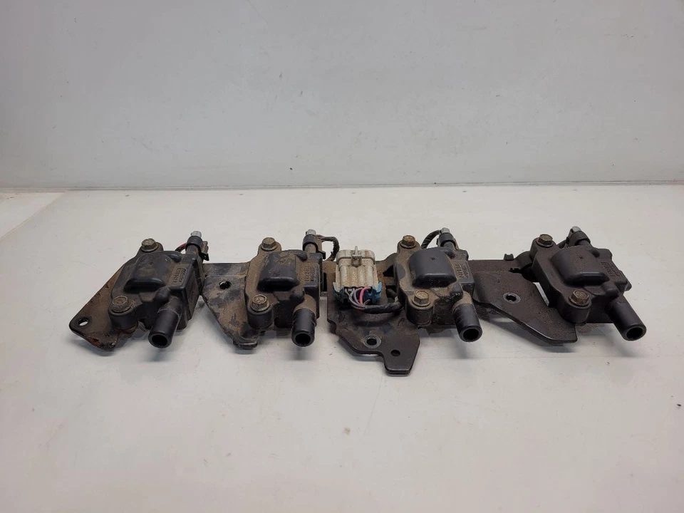 2008-13 Chevrolet Silverado 1500 (5.3L) Passenger Ignition Coil Pack *Square* - Image 2 of 4