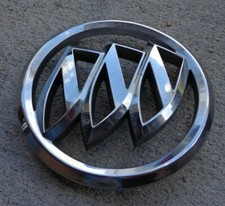 Buick Enclave Grill Emblem Badge Decal Logo 5.625 5-58 Oem Genuine Original Buick Enclave Grill Emblem Badge Decal Logo 5.625 5-58 Oem Genuine Original