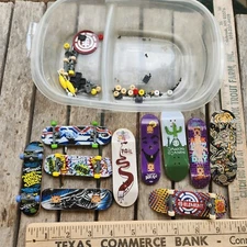 Tech Deck Finger Boards Lot Of 10 Skateboards With Parts