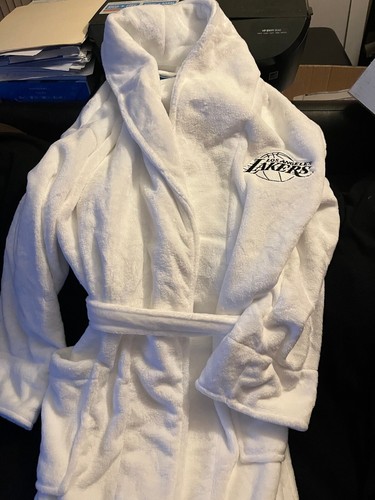 Los Angeles Lakers White Robe for Season Ticket Holder Christmas Gift 2023 - Picture 3 of 6