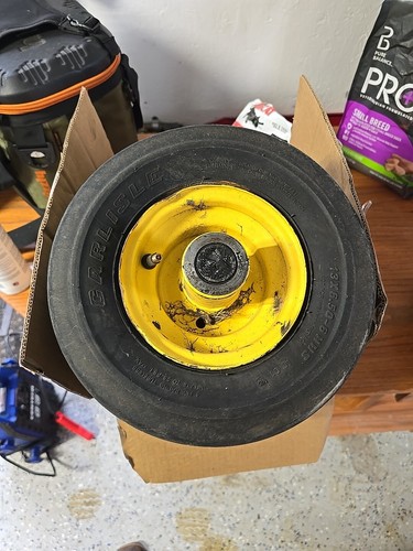 JOHN DEERE REAR RIM WHEEL AM106367 F620 F680 F687 F525 F510 / 13 x 6.50 x 6