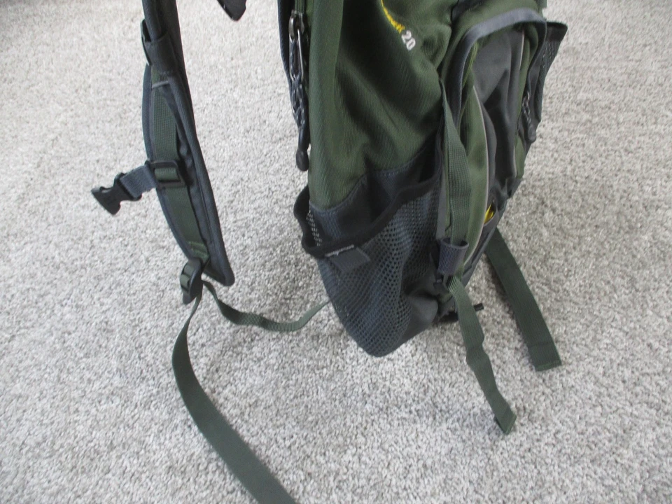 Mountainsmith Hiking Daypack Backpack Green Gray Mesh Pockets Padded Straps - Image 3 of 4