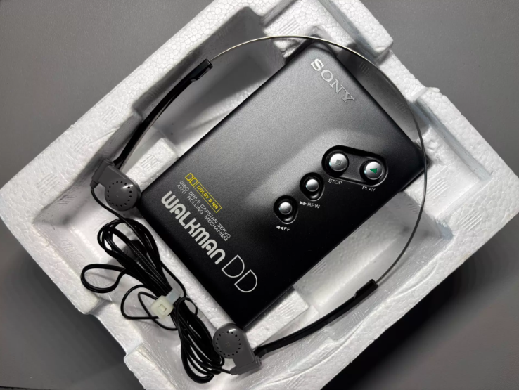 SONY WALKMAN WM-DD11 カセットプレーヤー DD ジャンク 1pcs Sony WM-DD11 cassette Walkman Set | eBay