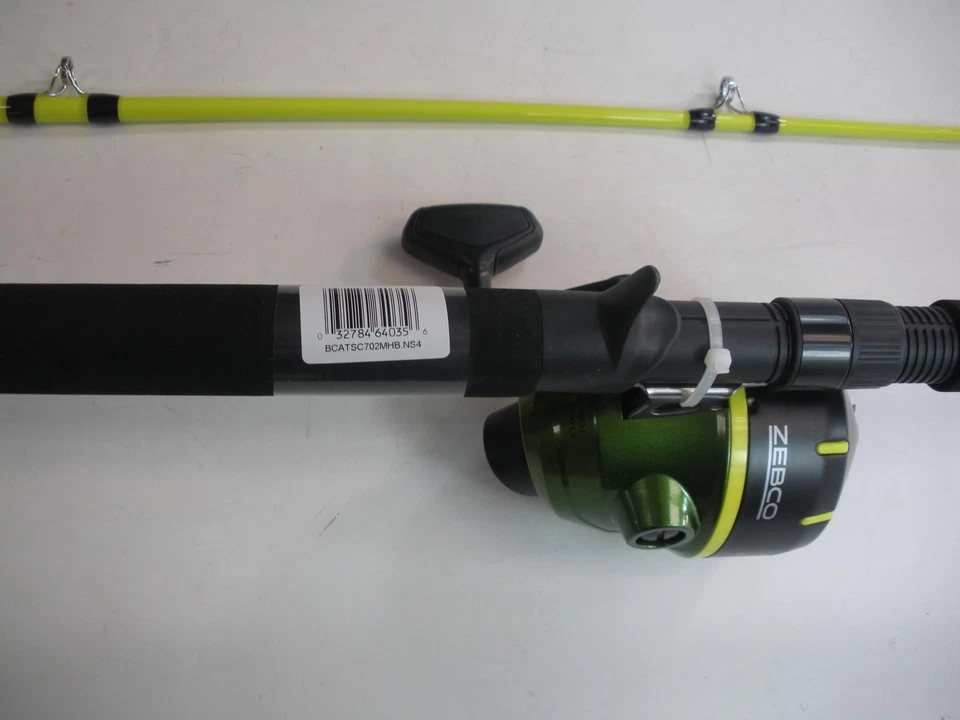 Combo de varilla de acción mediana-pesada Zebco 2141432 BCATSC702MHB 808 Bigcat 7 pies Foto 2 de 4