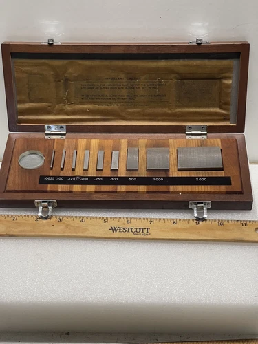 Mitutoyo Gauge Block Set Code# 516-930 Set# BE1-9-2 Grade 2 (10) Pieces Nice