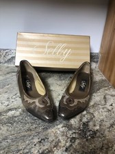 Vintage SELBY ANITA Gold Taupe Patent Comfort Flex Pump Shoes 7.5 2A Narrow