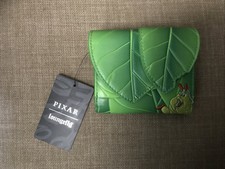 loungefly heimlich wallet
