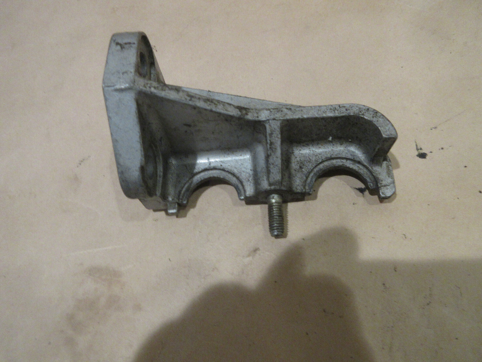 Ferrari 348, Mondial t - Gear Box Cables Support Bracket P/N 137476