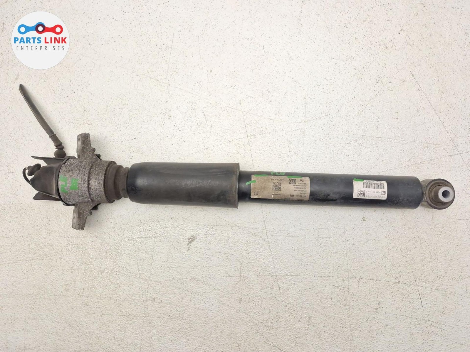 2016-20 BENTLEY BENTAYGA REAR RIGHT STRUT SHOCK ELECTRIC ACTIVE ASSEMBLY 636 OEM
