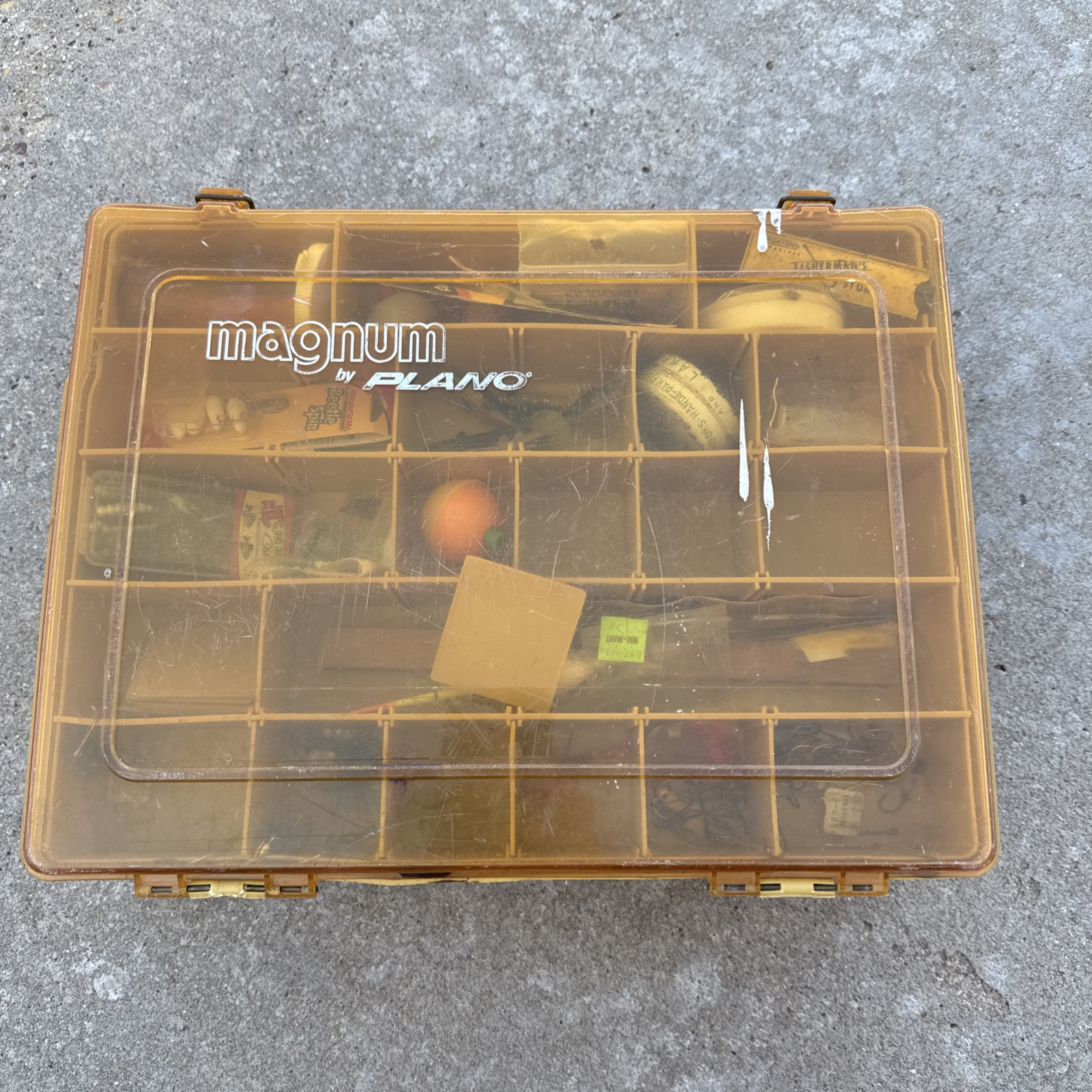 VINTAGE FISHING TACKLE BOX LOADED w/ LURES Spinners Etc Plano Magnum