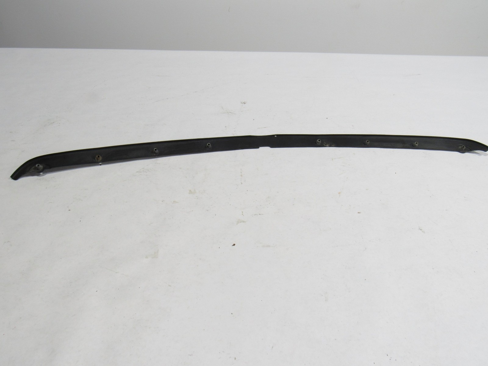 10-20 Bentley Mulsanne 2012 Front Center Hood Bracket Mount Support :O