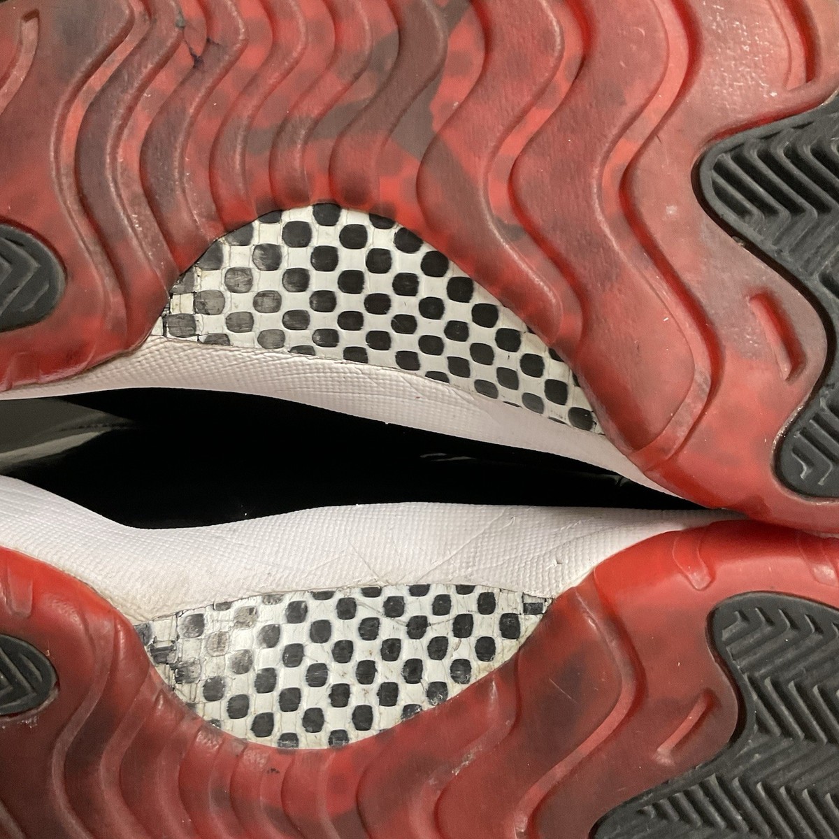 bred 11s 2019 carbon fiber