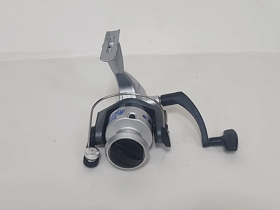 Zebco RT Series RTSP Spinning Fishing Reel - Image 3 of 4