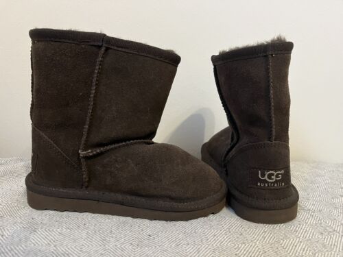 NEU: Gr. 28 UGG Australia, NP 110€, Classic Kids Boots, Lammfell Stiefel Leder ! - Bild 1 von 11