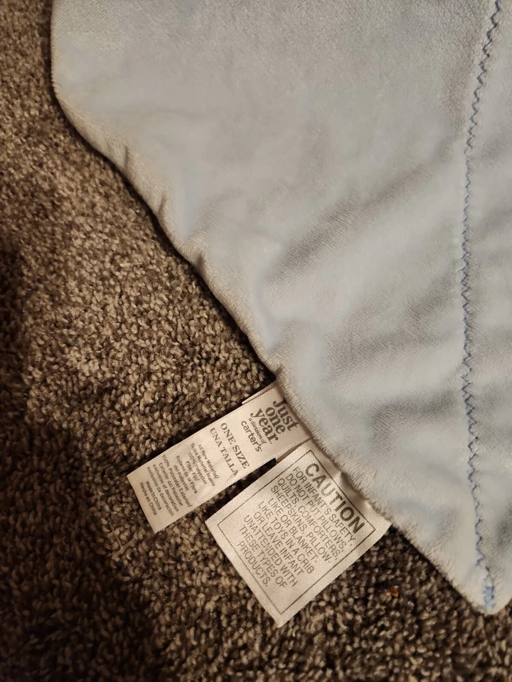 Защитное одеяло Carter's Just One Year Precious Firsts Blue Bear погремушка - Изображение 3 из 4