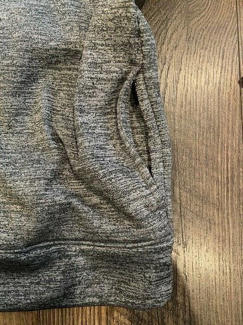 *USADO EN EXCELENTE ESTADO* Youth The Children's Place 1/4 cremallera manga larga estilo polar negro talla 7/8 Foto 3 de 4