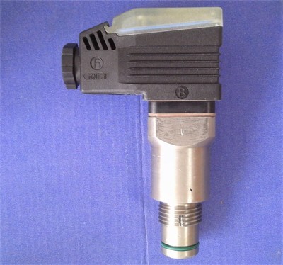 TEST-FUCHS - HYDAC Filter-Verschmutzungsanzeige - VD 5 420 D/ V L 220